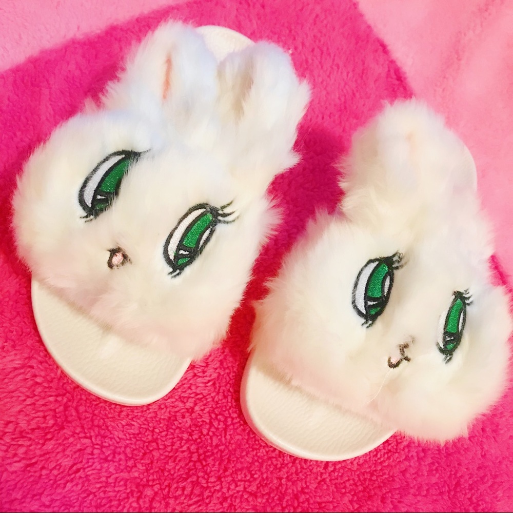 NWOT Rare Lazy Oaf Bunny Slippers Esther Loves You - Picture 6 of 8